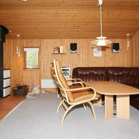 Four-Bedroom Holiday Home In Vaeggerlose 19 Bøtø By Екстериор снимка